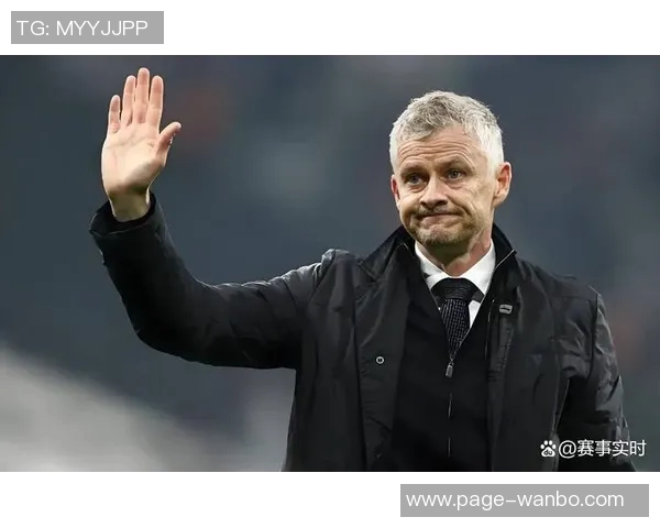 天空报道曼联与索尔斯克亚和卡里克接触或将任命新主帅